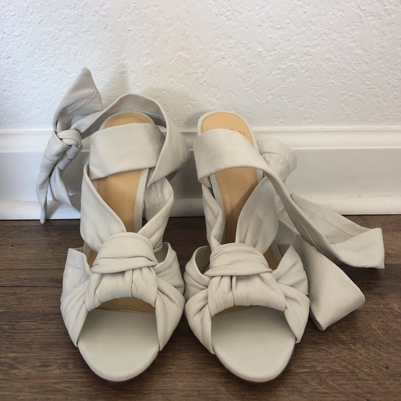 Alexandre Birman Shoes - SALE Alexandre Birman White Leather Strappy Sandal